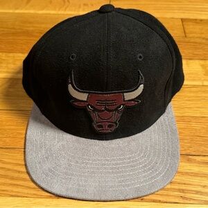 NWT Bulls Mitchell and Ness Hat